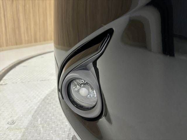 MAZDA DEMIO 2014 Image 31