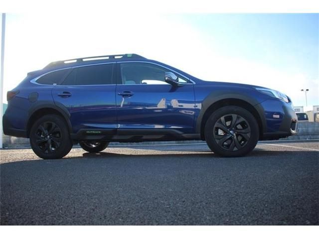 SUBARU LEGACY OUTBACK 2022 Image 31