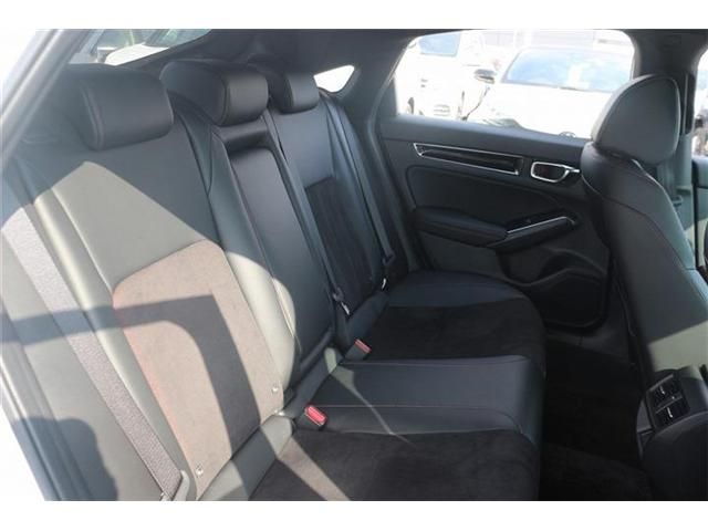 HONDA CIVIC HATCHBACK 2023 Image 31