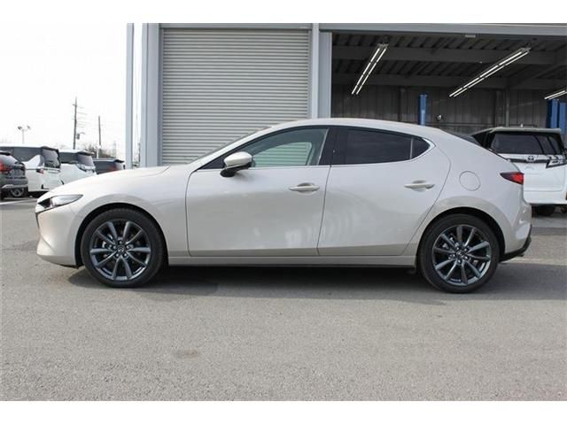 MAZDA 3 FASTBACK 2024 Image 31