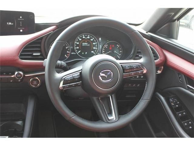 MAZDA 3 FASTBACK 2024 Image 31