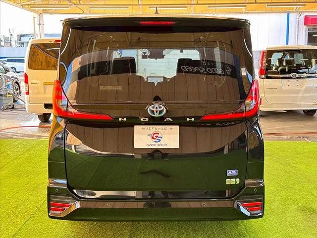 TOYOTA NOAH HYBRID 2023 Image 31