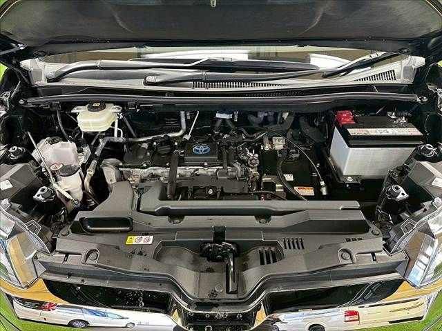 TOYOTA NOAH HYBRID 2023 Image 31