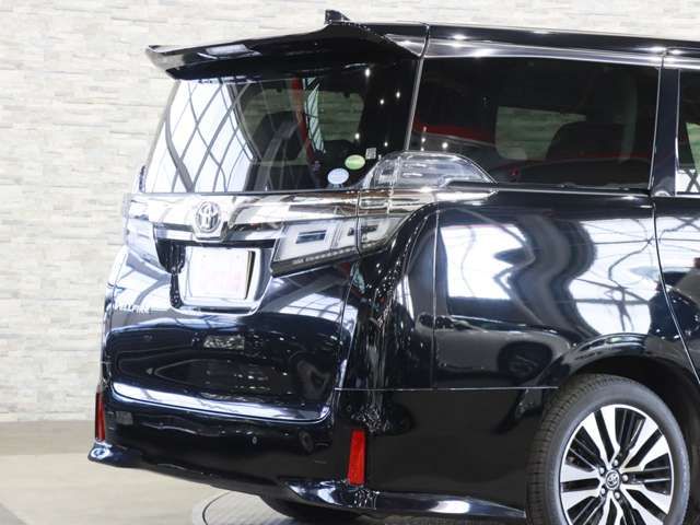 TOYOTA VELLFIRE 2018 Image 31