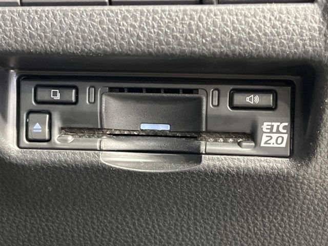 TOYOTA HARRIER HYBRID 2023 Image 31