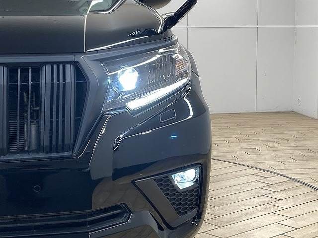 TOYOTA LANDCRUISER PRADO 2022 Image 31