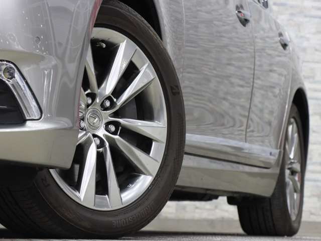 TOYOTA LEXUS LS600H 2015 Image 31