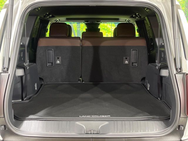 TOYOTA LANDCRUISER 250 2024 Image 31
