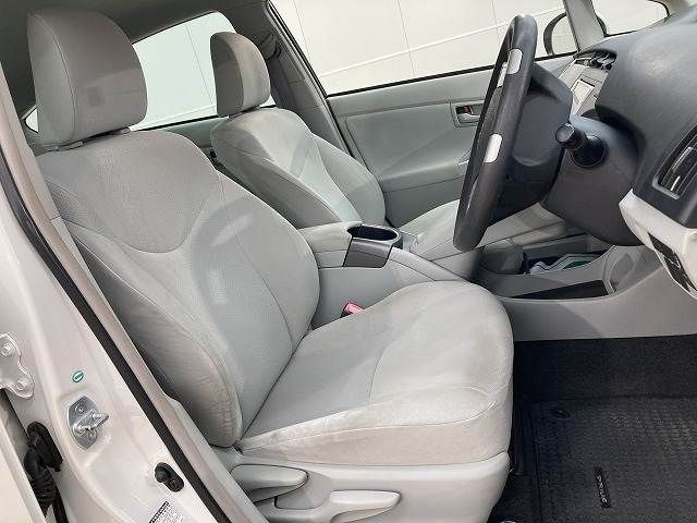 TOYOTA PRIUS 2013 Image 31