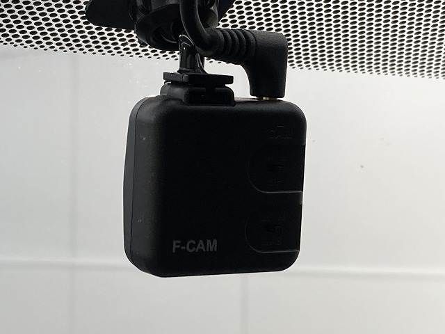 TOYOTA PRIUS 2013 Image 31