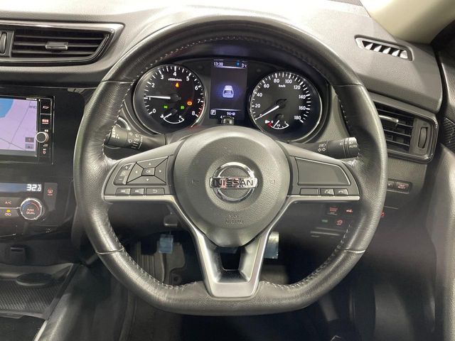 NISSAN X-TRAIL 2WD 2017 Image 31