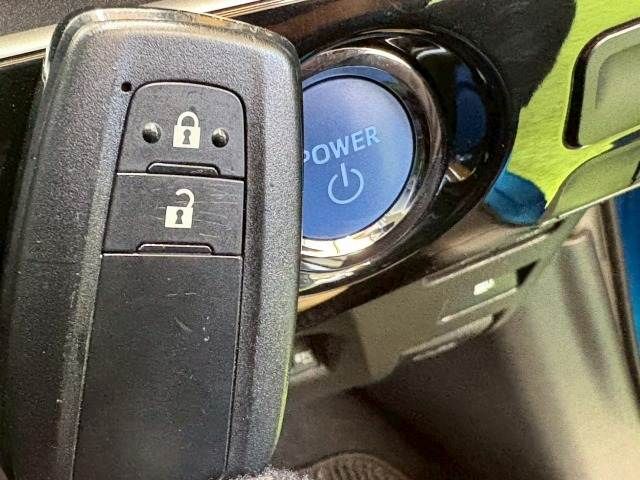 TOYOTA PRIUS 2019 Image 31