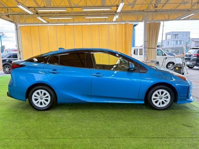 TOYOTA PRIUS 2019 Image 31