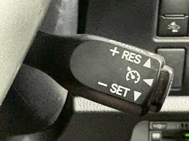 TOYOTA VOXY HYBRID 2019 Image 31