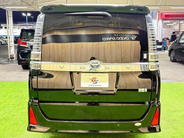 TOYOTA VOXY HYBRID 2019 Image 31