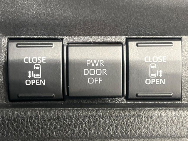 TOYOTA SIENTA HYBRID 2022 Image 31