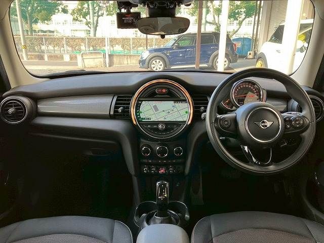 BMW MINI COOPER D 5DOOR 2020 Image 31