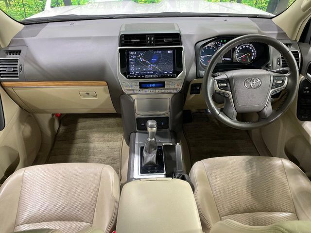 TOYOTA LANDCRUISER PRADO 2019 Image 31