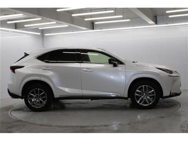 TOYOTA LEXUS NX200T 2017 Image 31