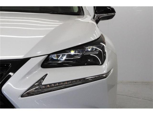 TOYOTA LEXUS NX200T 2017 Image 31