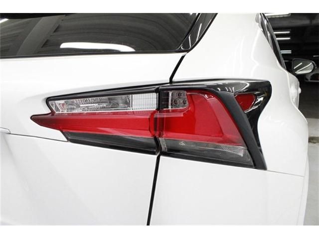 TOYOTA LEXUS NX200T 2017 Image 31