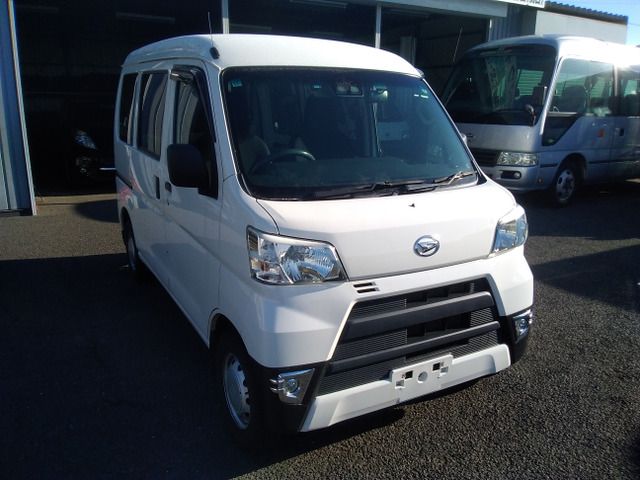 DAIHATSU HIJET CARGO 4WD 2018 Image 31
