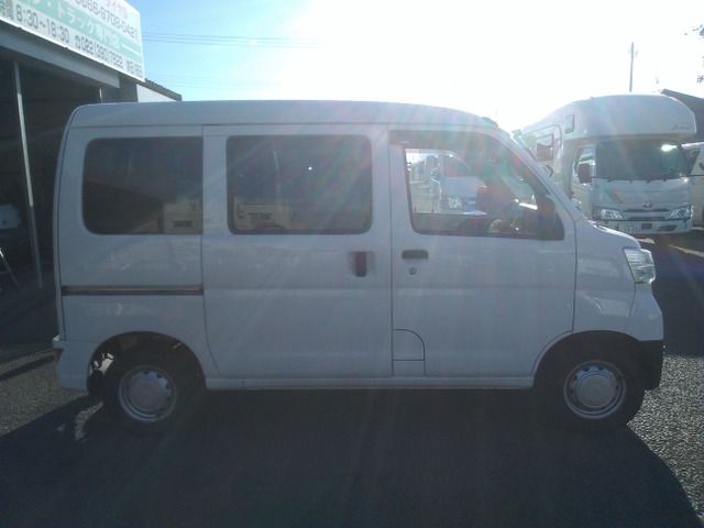 DAIHATSU HIJET CARGO 4WD 2018 Image 31