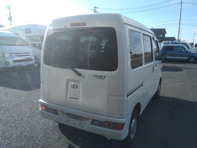 DAIHATSU HIJET CARGO 4WD 2018 Image 31