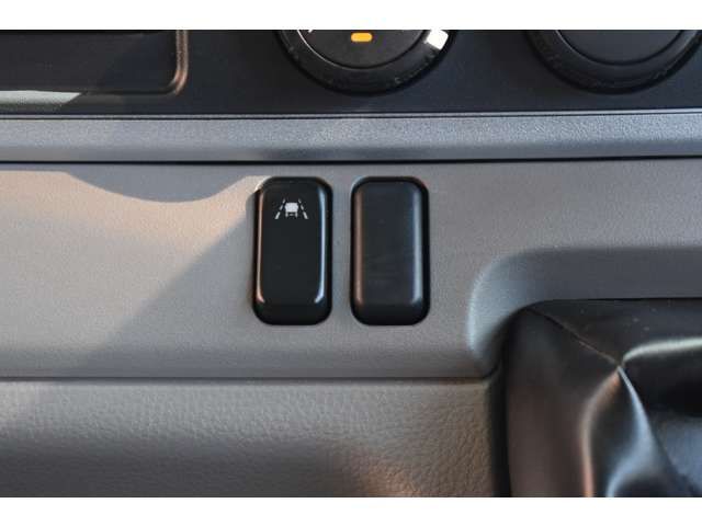 MITSUBISHI CANTER 2019 Image 31