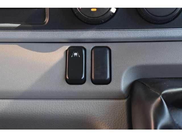 MITSUBISHI CANTER 2019 Image 31