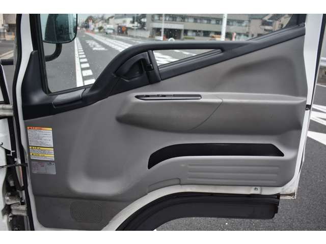 MITSUBISHI CANTER 2017 Image 31