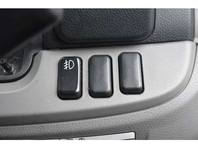 MITSUBISHI CANTER 2017 Image 31