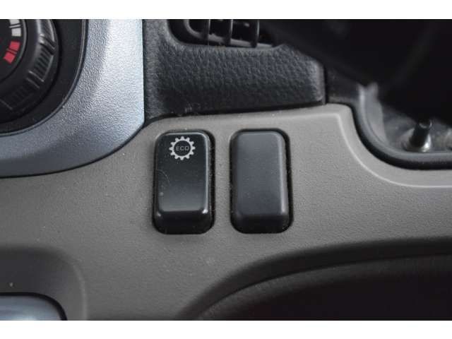 MITSUBISHI CANTER 2017 Image 31