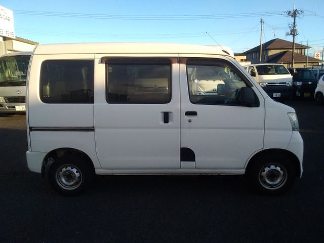 DAIHATSU HIJET CARGO 4WD 2015 Image 31