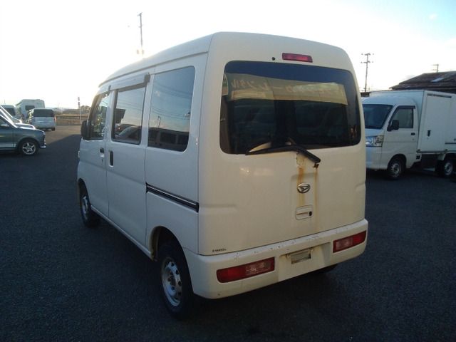 DAIHATSU HIJET CARGO 4WD 2015 Image 31