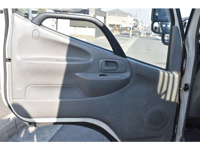 HINO DUTRO 2013 Image 31