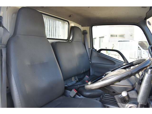 HINO DUTRO 2013 Image 31