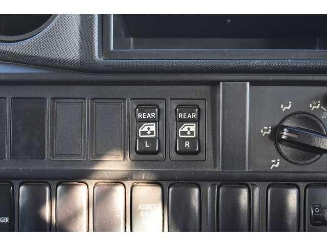 TOYOTA DYNA 2013 Image 31