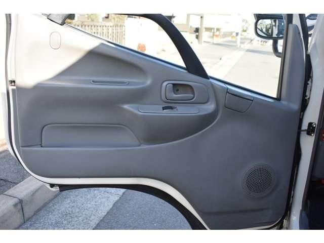 TOYOTA DYNA 2013 Image 31