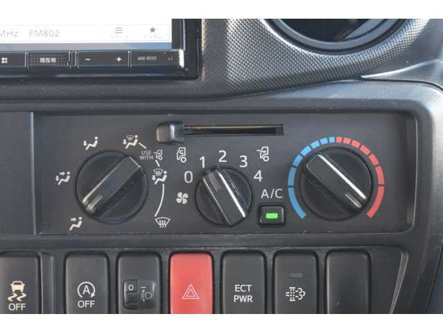 TOYOTA DYNA 2016 Image 31