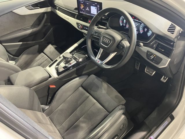 AUDI A4 AVANT 2021 Image 31