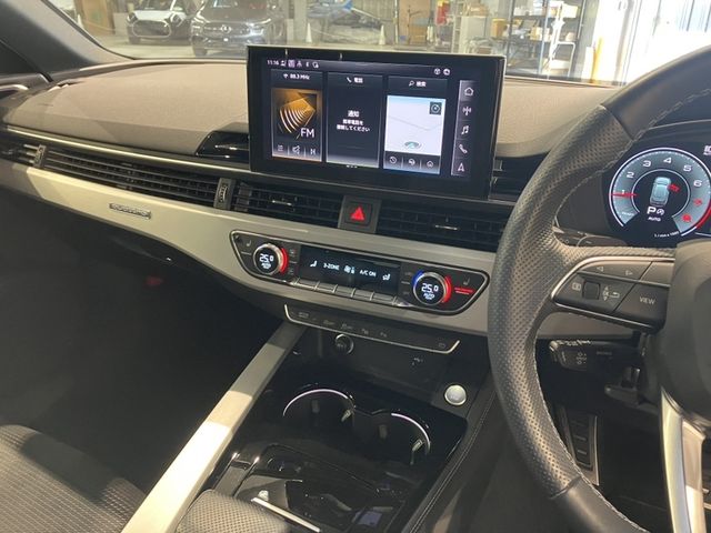 AUDI A4 AVANT 2021 Image 31