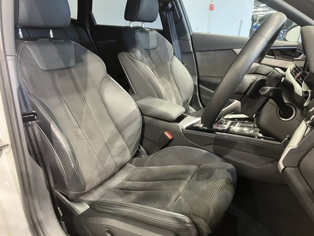 AUDI A4 AVANT 2021 Image 31