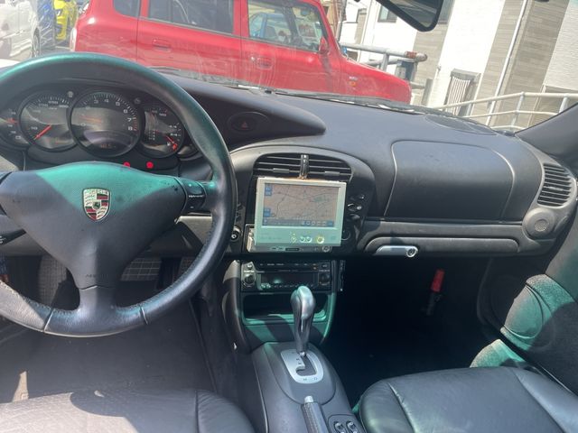 PORSCHE 911 2002 Image 31