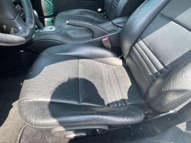 PORSCHE 911 2002 Image 31