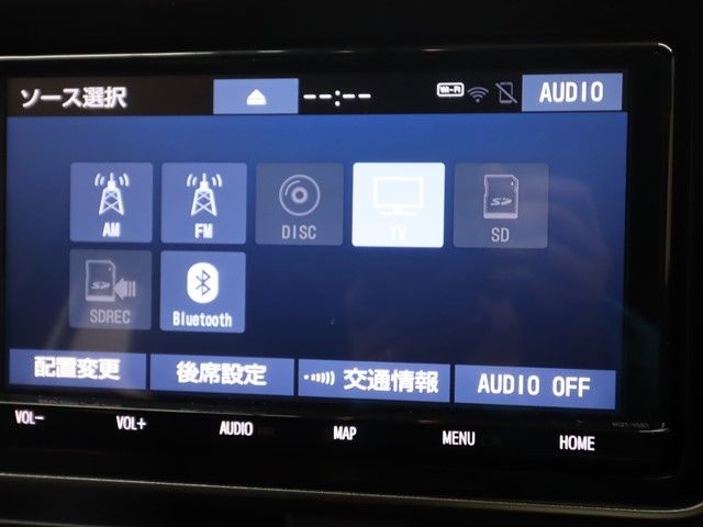 TOYOTA NOAH 2018 Image 31