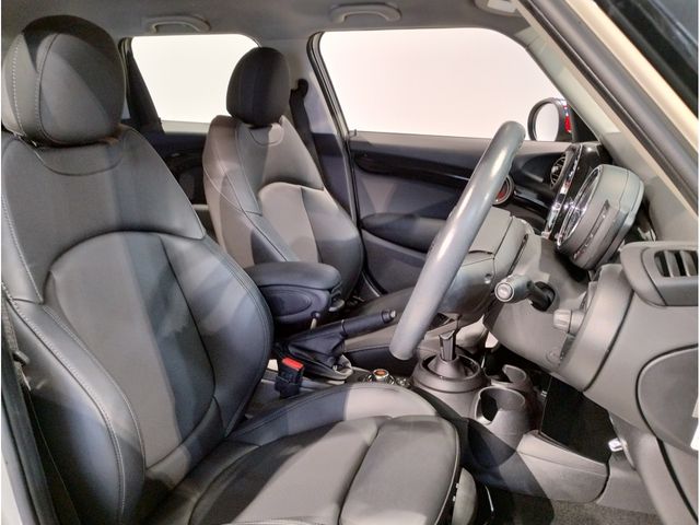 BMW MINI COOPER 5DOOR 2021 Image 31