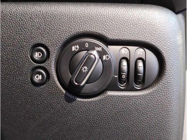 BMW MINI COOPER 5DOOR 2021 Image 31