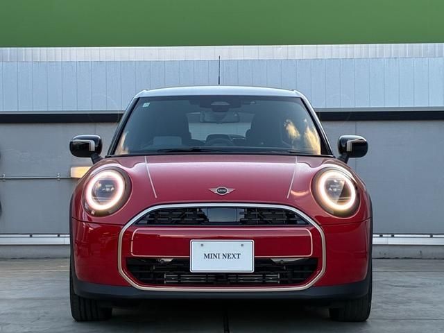 BMW MINI COOPER 5DOOR 2025 Image 31