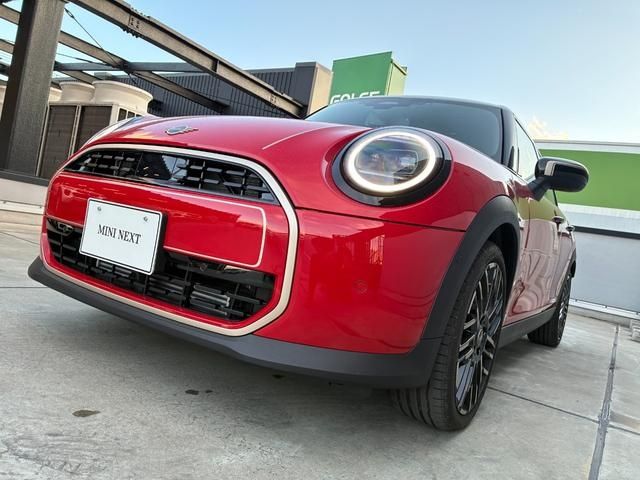 BMW MINI COOPER 5DOOR 2025 Image 31